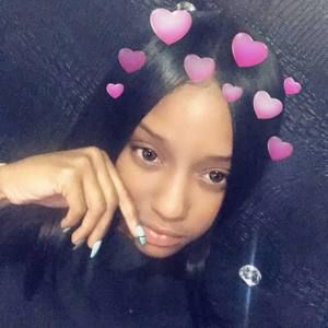 Meet your Posher, Ny'asia